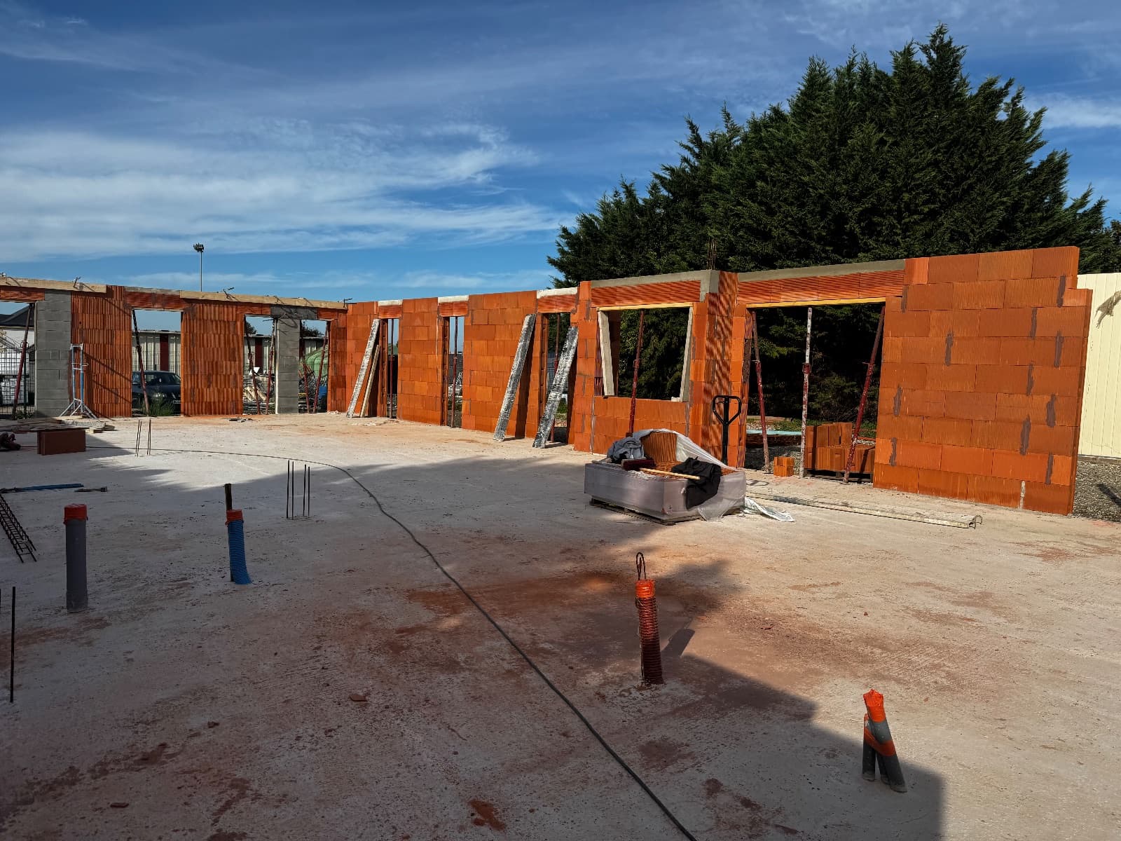 Construction d’un immeuble de bureaux — chantier de FTH Construction à Bolbec